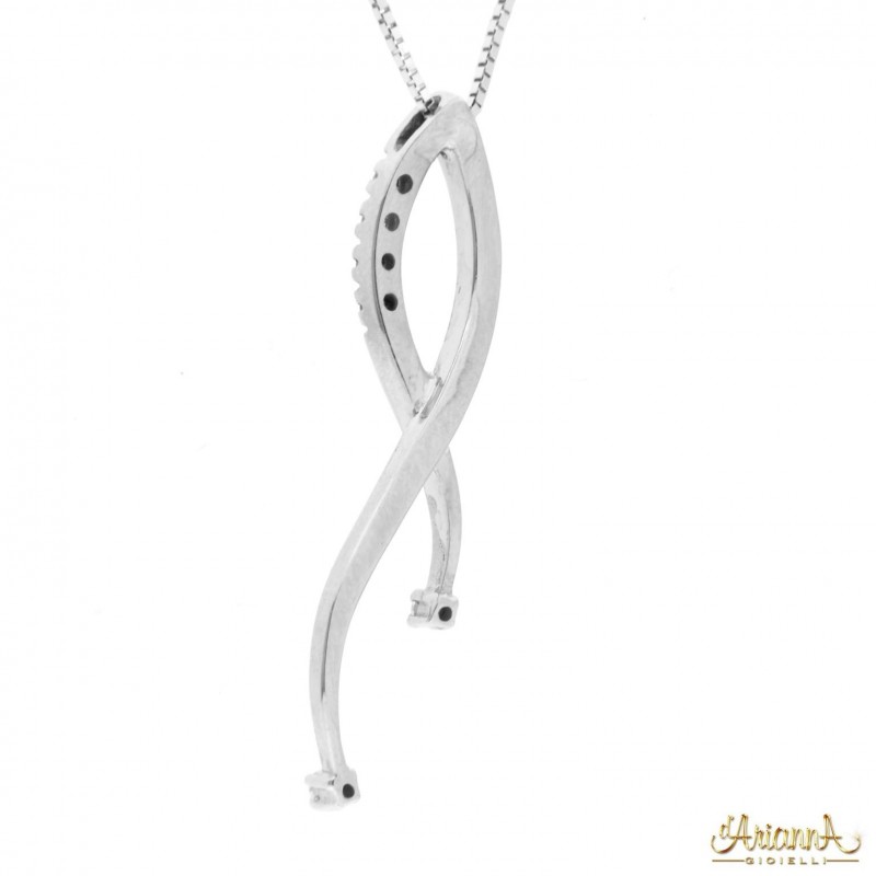 Ciondolo Fantasia in oro bianco 18kt con diamanti 0,10ct. incluso di collana in oro 18kt