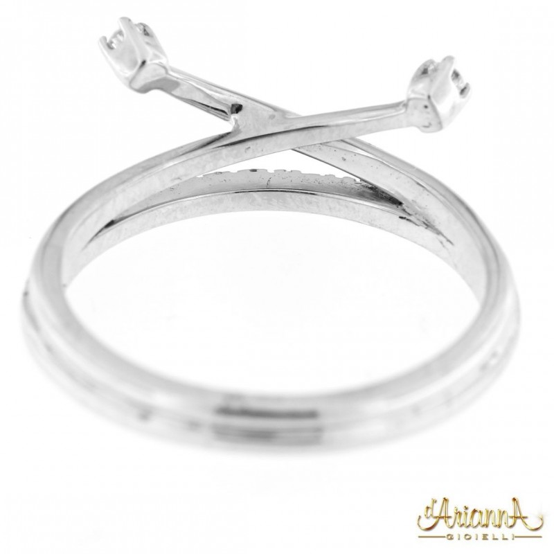 Anello Fantasia in oro bianco 18kt con diamanti