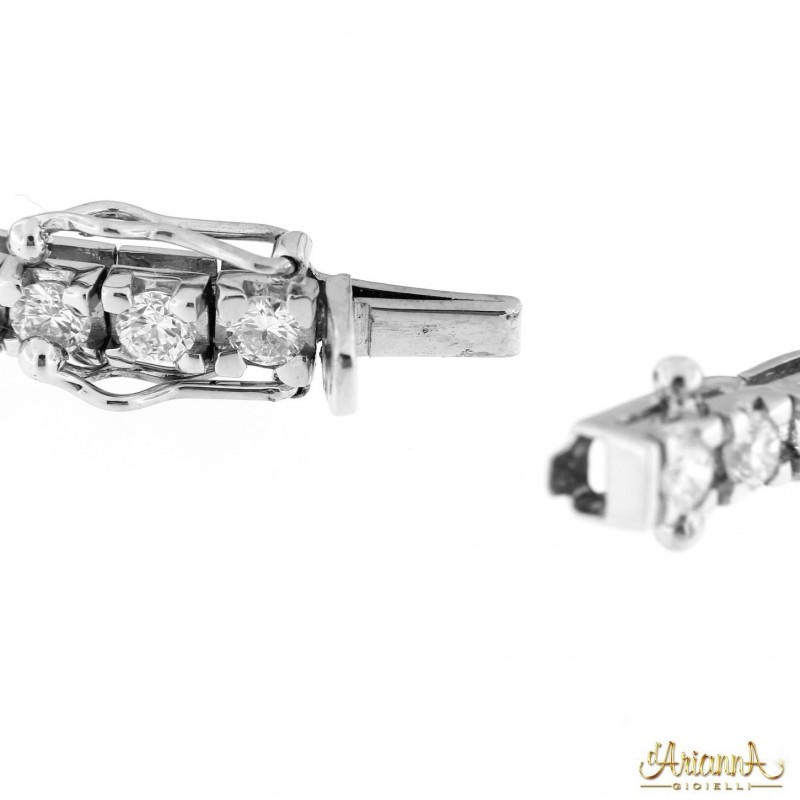 Bracciale tennis in oro 18kt con Diamanti 4,62ct. colore G purezza VS2