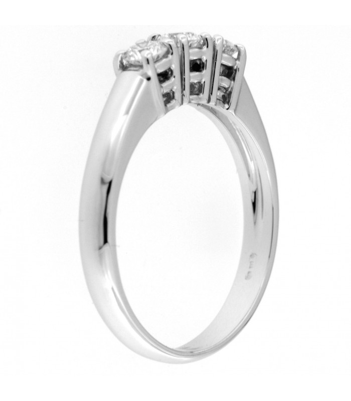 Anello Trilogy in oro bianco 18kt con diamanti 0,39ct. colore F purezza VS2
