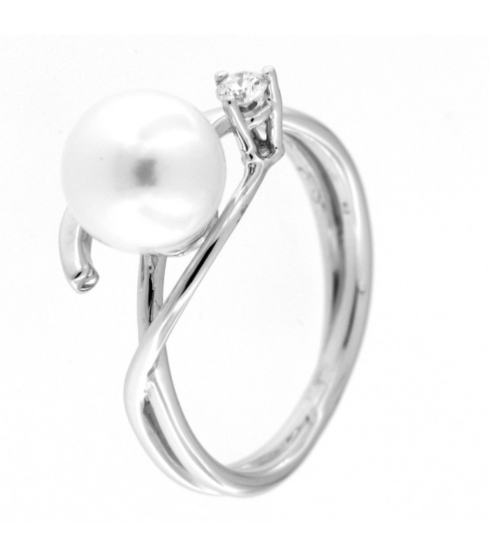 Anello intrecciato con perla akoya Ø8-8.5 in oro bianco con diamante 0,07ct. G VS2