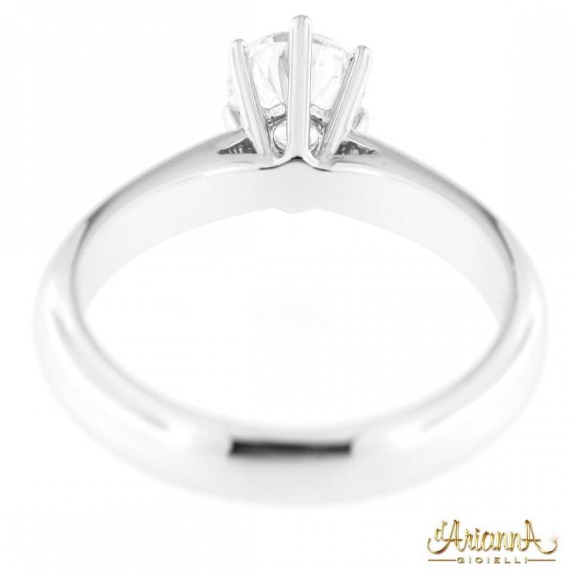 Solitario in oro bianco 18kt con diamante 0,75ct. colore G purezza VS2