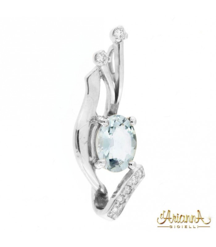 Ciondolo in oro bianco 18kt con Acquamarina 0,87ct. e diamanti