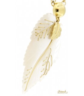 Collana in oro bianco 18kt con ciondolo Foglia di Madreperla