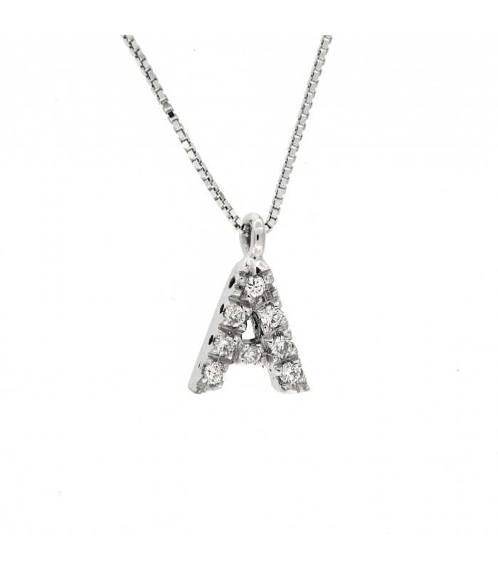 Ciondolo con iniziale A in oro bianco 18kt e diamanti 0,05ct. con collana inclusa