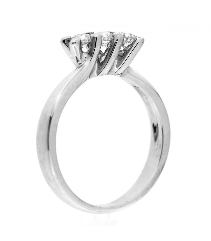 Anello Trilogy in oro bianco 18kt con diamanti 0,36ct. colore F purezza VS2