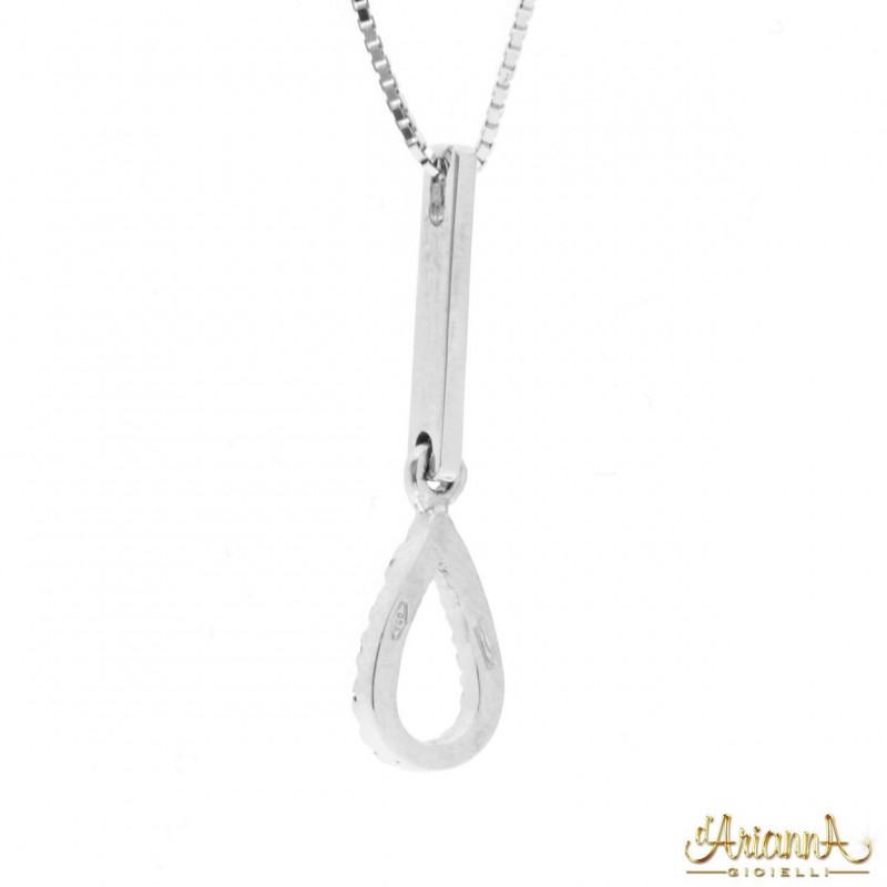 Ciondolo Fantasia in oro bianco 18kt e diamanti 0,08ct. incluso di collana in oro bianco 18kt