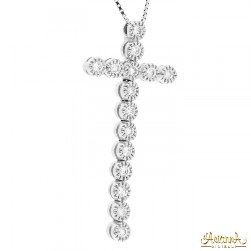 Croce in oro bianco 18kt con diamanti 0,41ct. inclusa di collana in oro 18kt